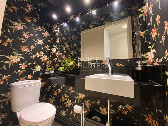 Apartamento com 135m² 2 quartos e 3 banheiros, para alugar, no bairro Jurerê em Florianópolis