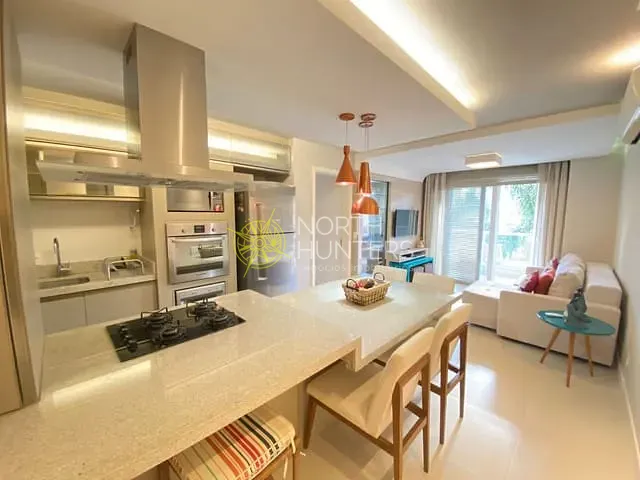 Apartamento com 135m² 2 quartos e 3 banheiros, para alugar, no bairro Jurerê em Florianópolis