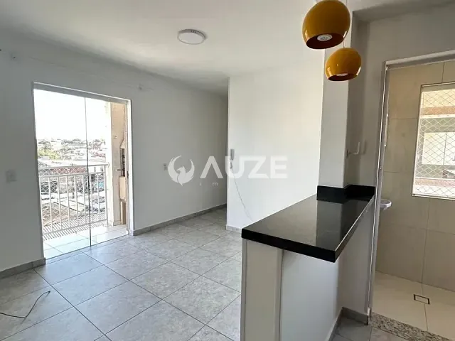 Apartamento com 68m² 2 quartos e 1 banheiro, à venda, no bairro Boneca do Iguaçu em São José dos Pinhais