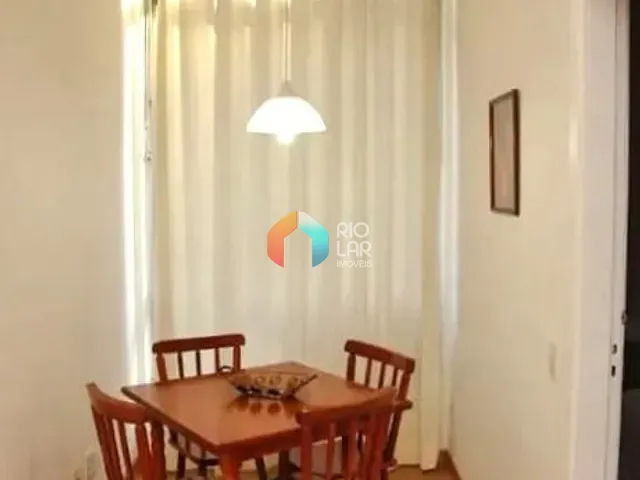 Apartamento com 100m² 3 quartos e 1 banheiro, à venda, no bairro Copacabana em Rio de Janeiro