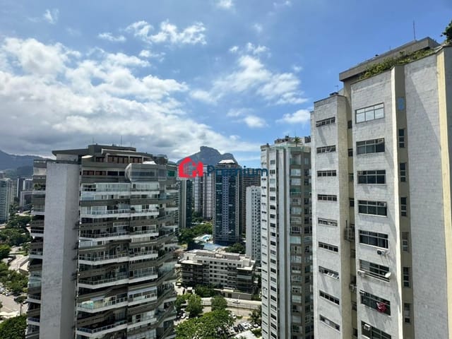 Apartamento 4 quartos e 2 banheiros, à venda, no bairro Barra da Tijuca em Rio de Janeiro