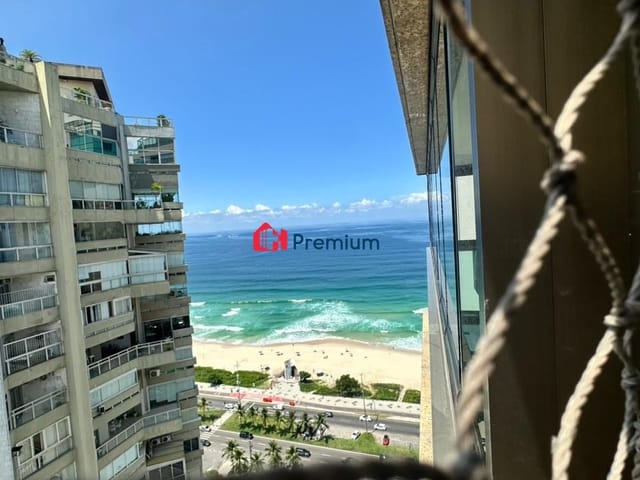 Apartamento 4 quartos e 2 banheiros, à venda, no bairro Barra da Tijuca em Rio de Janeiro