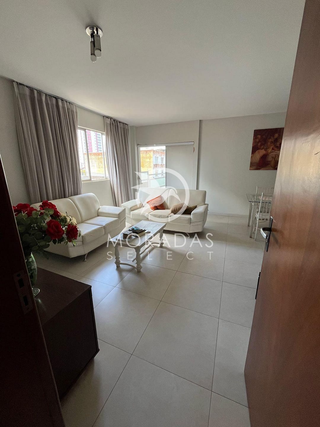 Apartamento à venda com 3 quartos, 115m² - Foto 2