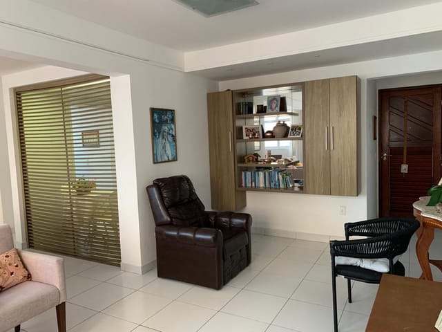 Apartamento com 115m² 2 quartos e 2 banheiros, à venda, no bairro Cabo Branco em João Pessoa