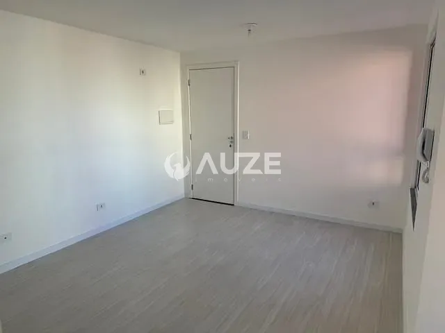 Apartamento com 42m² 2 quartos e 1 banheiro, à venda, no bairro Tatuquara em Curitiba