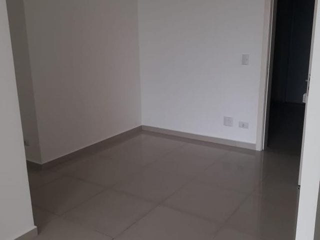 Foto do Apartamento - Ed. Ritz Residence - Apartamento para locação por R$ 1.950,00, Jardim Agari, Londrina, PR | Premier Imóveis