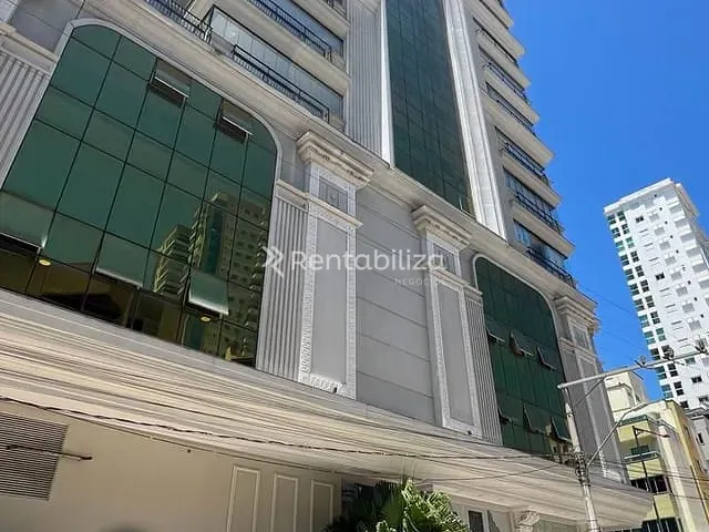 Apartamento 4 quartos e 5 banheiros, à venda, no bairro Meia Praia em Itapema