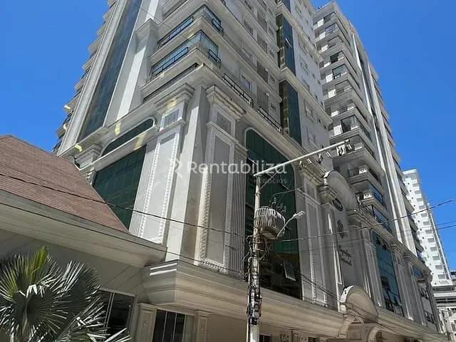 Apartamento 4 quartos e 5 banheiros, à venda, no bairro Meia Praia em Itapema