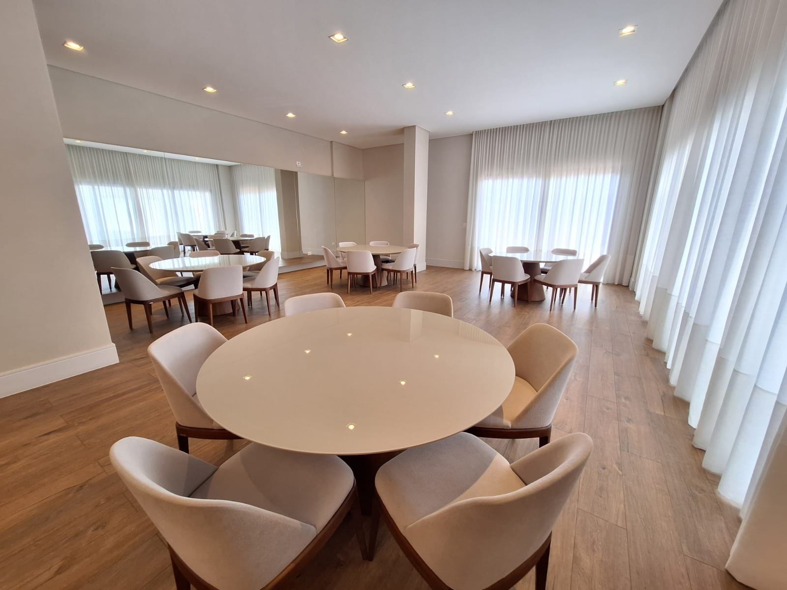 Apartamento à venda com 3 quartos, 104m² - Foto 24