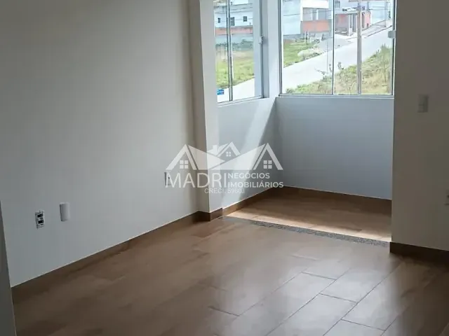 Apartamento 2 quartos e 2 banheiros, à venda, no bairro São Sebastião em Palhoça