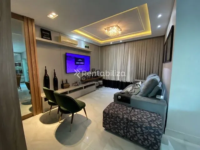 Apartamento com 164m² 3 quartos e 4 banheiros, à venda, no bairro Meia Praia em Itapema