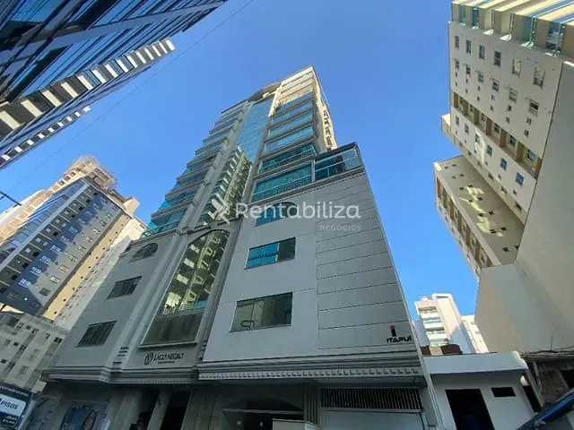 Apartamento com 164m² 3 quartos e 4 banheiros, à venda, no bairro Meia Praia em Itapema