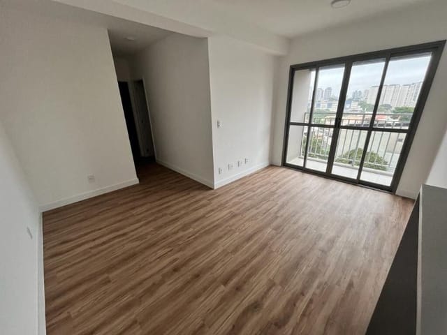 Apartamento 2 quartos e 2 banheiros, para alugar, no bairro Vila Assunção em Santo André