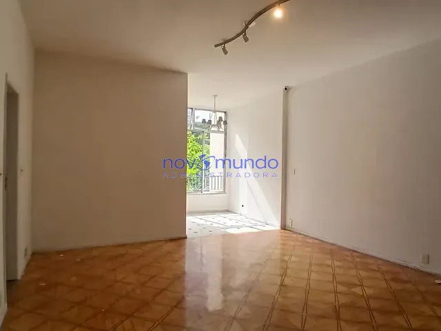 Apartamento com 126m² 3 quartos e 3 banheiros, para alugar, no bairro Copacabana em Rio de Janeiro