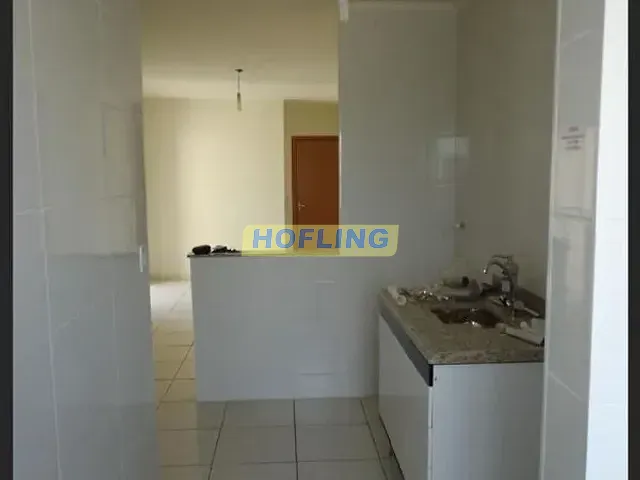 Apartamento 2 quartos e 1 banheiro, à venda, no bairro Chácara Lusa em Rio Claro