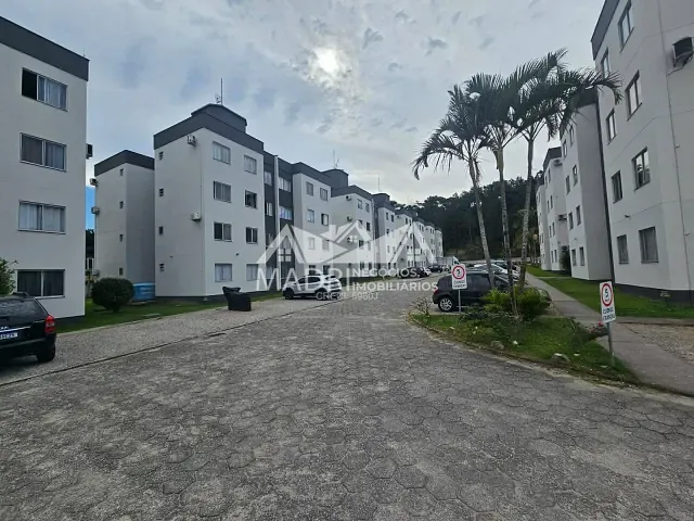 Apartamento 2 quartos e 1 banheiro, para alugar, no bairro Passa Vinte em Palhoça