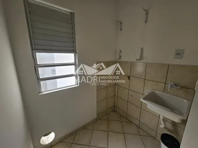 Apartamento 2 quartos e 1 banheiro, para alugar, no bairro Passa Vinte em Palhoça