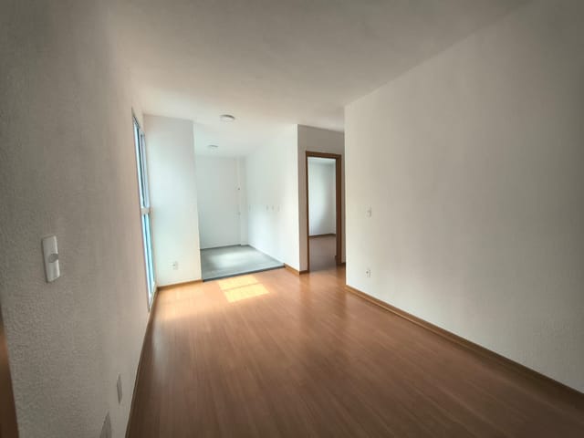 Foto do Apartamento - Apartamento 2 Quartos com Piso Laminado à Venda no Condomínio Jacarandá Pitanga – Bairro São Luiz em Volta Redonda – Lazer Completo | OPEN HOUSE REAL ESTATE IMÓVEIS LTDA
