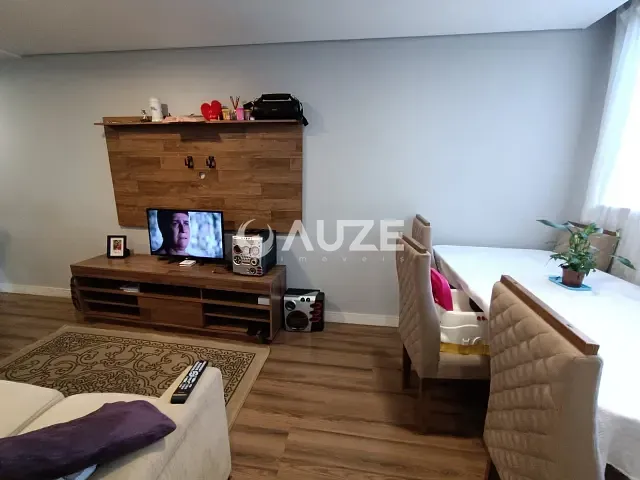 Apartamento com 60m² 2 quartos e 1 banheiro, à venda, no bairro Santa Quiteria em Curitiba