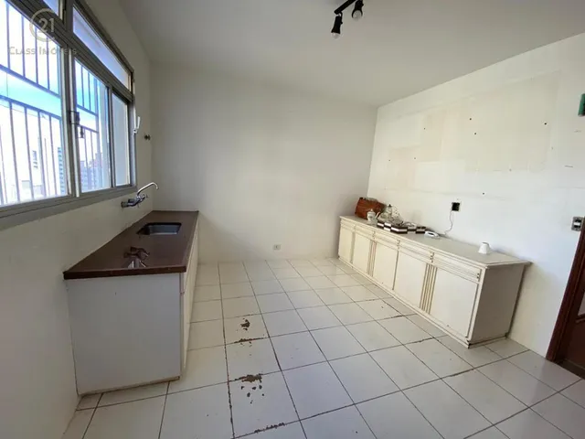 Apartamento com 131m² 3 quartos e 3 banheiros, à venda, no bairro Centro em Londrina