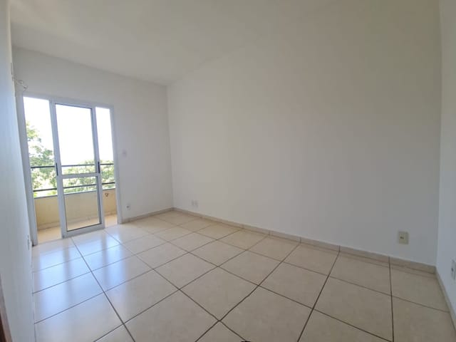 Apartamento 2 quartos e 2 banheiros, à venda, no bairro Jardim Carlota em Pindamonhangaba