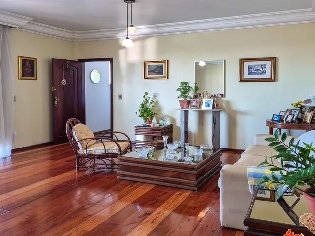 Apartamento com 224m² 3 quartos e 3 banheiros, à venda, no bairro Batista Campos em Belém