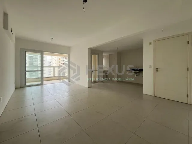 Apartamento 3 quartos e 2 banheiros, à venda, no bairro Pitangueiras em Guarujá