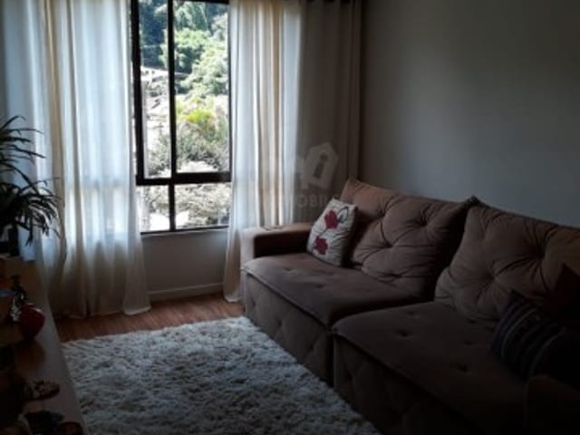 Apartamento 3 quartos e 1 banheiro, à venda, no bairro Retiro em Petrópolis