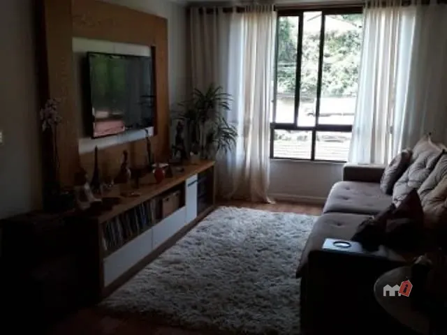 Apartamento 3 quartos e 1 banheiro, à venda, no bairro Retiro em Petrópolis