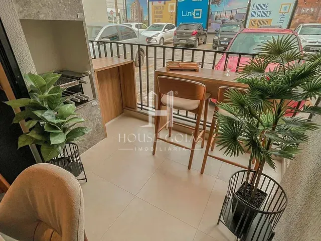 Apartamento 2 quartos e 2 banheiros, à venda, no bairro Jardim Palácios em Aparecida de Goiânia