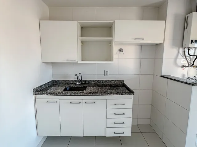 Apartamento 2 quartos e 2 banheiros, à venda, no bairro Glória em Macaé