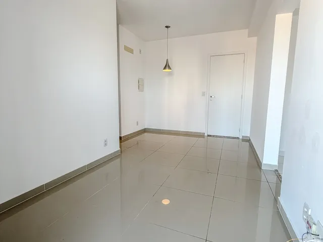 Apartamento 2 quartos e 2 banheiros, à venda, no bairro Glória em Macaé