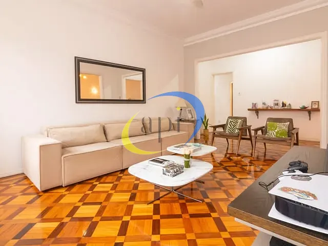 Apartamento com 327m² 4 quartos e 2 banheiros, à venda, no bairro Copacabana em Rio de Janeiro