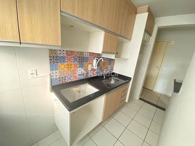 Apartamento 2 quartos e 1 banheiro, à venda, no bairro Tiradentes em Campo Grande