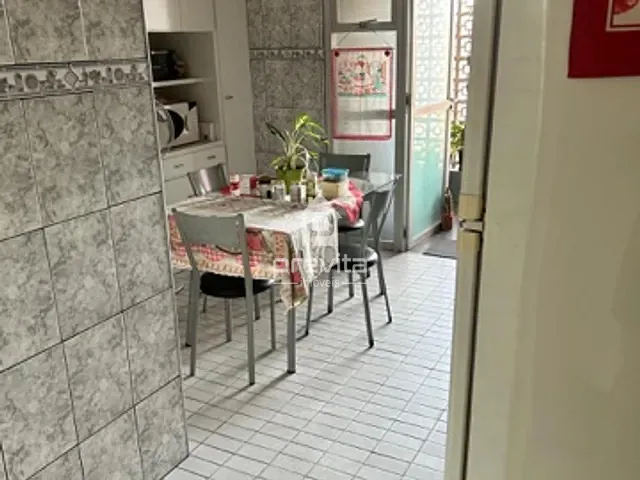 Apartamento 3 quartos e 3 banheiros, à venda ou para alugar, no bairro Centro em Taubaté