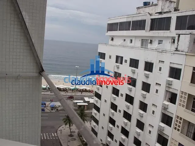 Apartamento 1 quarto e 1 banheiro, para alugar, no bairro Copacabana em Rio de Janeiro