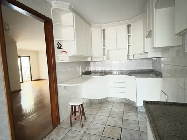 Apartamento 3 quartos e 3 banheiros, à venda, no bairro São Benedito em Poços de Caldas