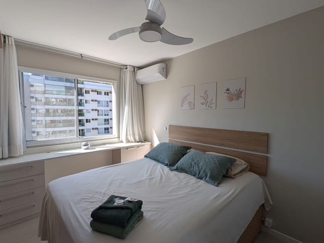 Foto do Apartamento - Apartamento TOTALMENTE mobiliado disponível para venda e locação no Luar do Pontal, Recreio dos Bandeirantes, Rio de Janeiro, RJ | Américas Imóveis