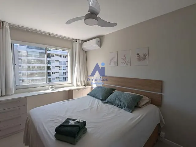 Apartamento com 65m² 2 quartos e 2 banheiros, à venda ou para alugar, no bairro Recreio dos Bandeirantes em Rio de Janeiro