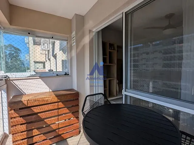 Apartamento com 65m² 2 quartos e 2 banheiros, à venda ou para alugar, no bairro Recreio dos Bandeirantes em Rio de Janeiro