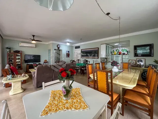 Apartamento 3 quartos e 3 banheiros, à venda, no bairro Pitangueiras em Guarujá