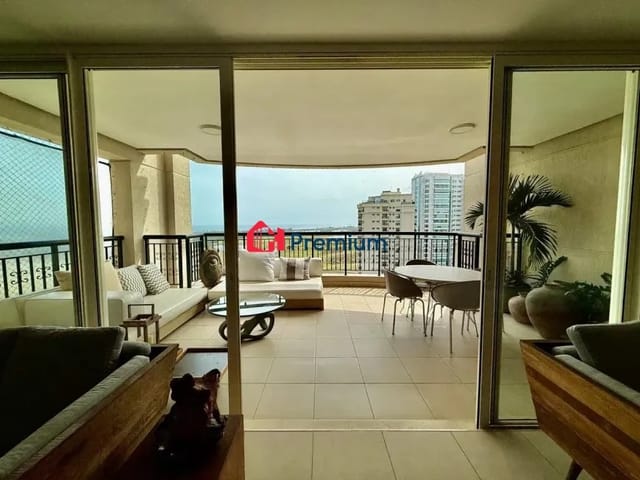 Apartamento 4 quartos e 6 banheiros, à venda, no bairro Barra da Tijuca em Rio de Janeiro