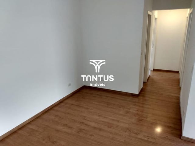 Apartamento 3 quartos e 2 banheiros, para alugar, no bairro Rebouças em Curitiba
