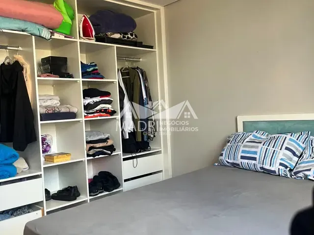 Apartamento 2 quartos e 1 banheiro, à venda, no bairro Aririú em Palhoça
