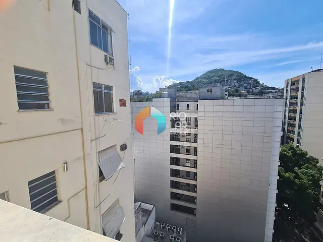 Apartamento com 37m² 1 quarto e 1 banheiro, à venda, no bairro Catete em Rio de Janeiro