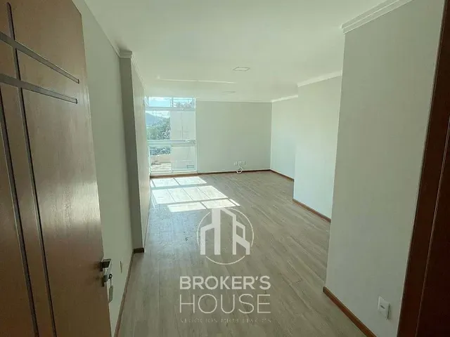 Apartamento 2 quartos e 2 banheiros, à venda, no bairro Bento Ferreira em Vitória