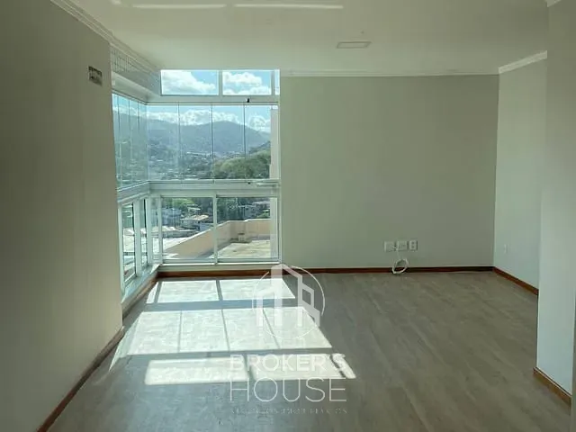 Apartamento 2 quartos e 2 banheiros, à venda, no bairro Bento Ferreira em Vitória