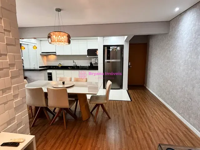 Apartamento 3 quartos e 2 banheiros, à venda, no bairro Vila Scarpelli em Santo André