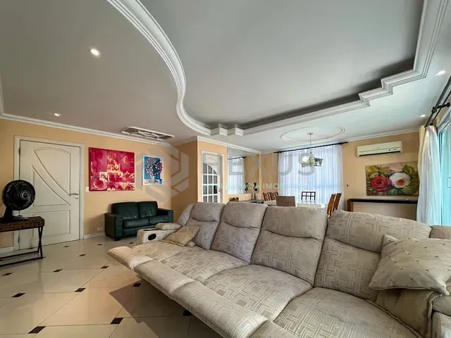 Apartamento 3 quartos e 5 banheiros, à venda, no bairro Pitangueiras em Guarujá