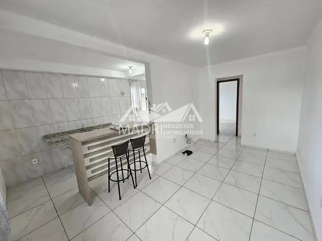 Apartamento 3 quartos e 1 banheiro, para alugar, no bairro Caminho Novo em Palhoça